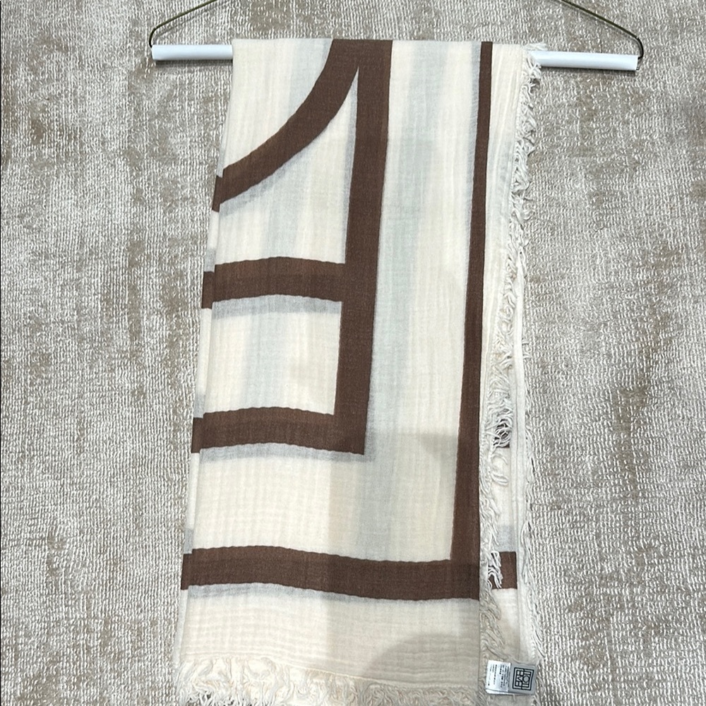 Toteme monogram sarong